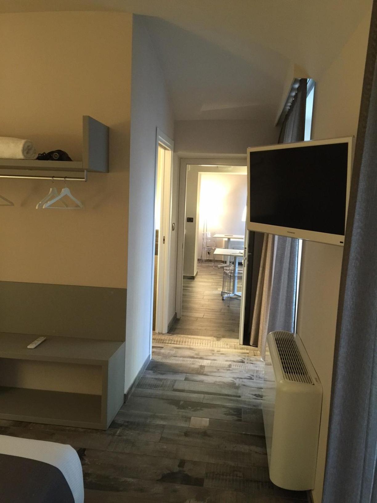 Adalesia & Coffee Hotel 3*
