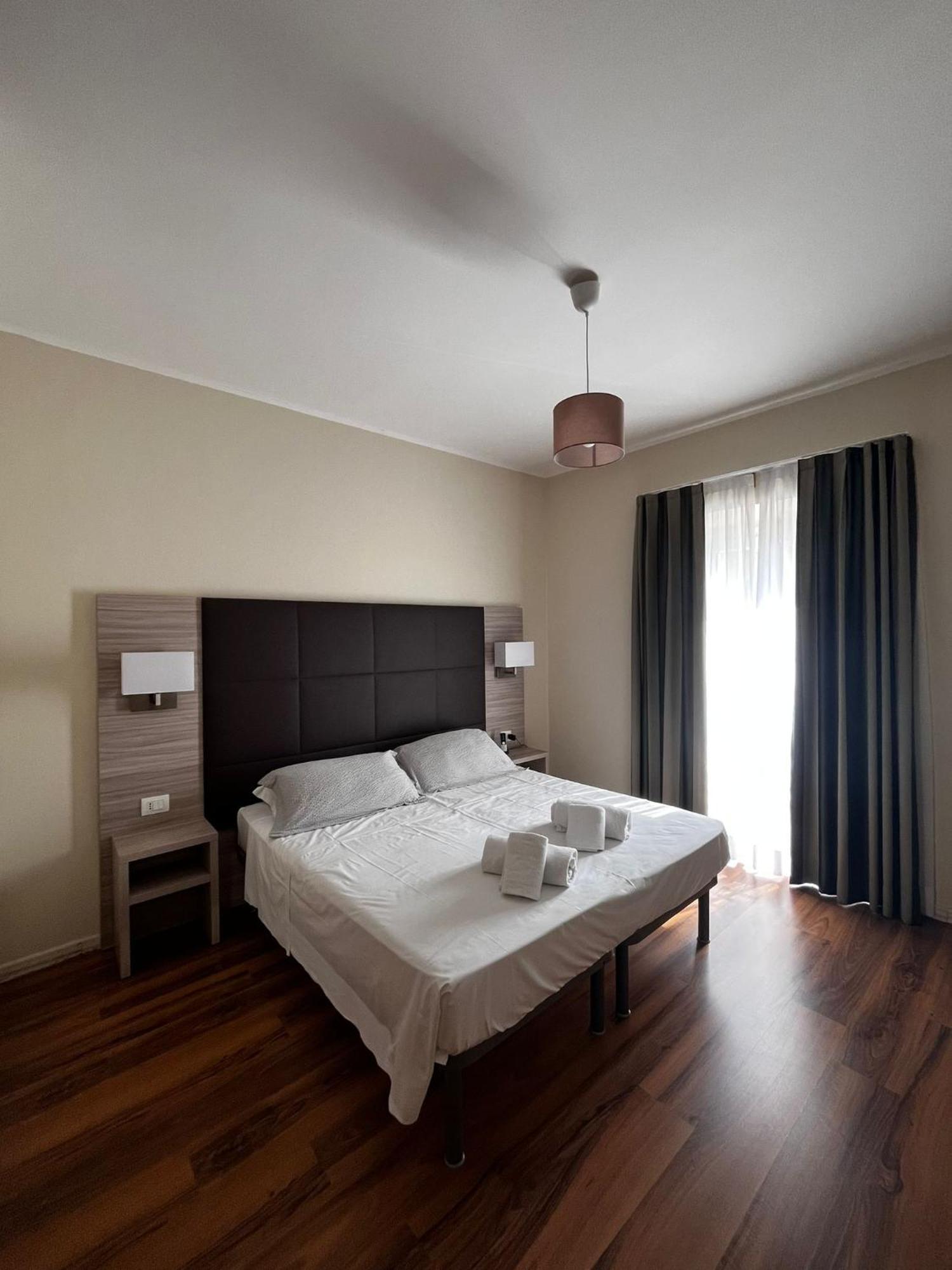 Adalesia & Coffee Hotel