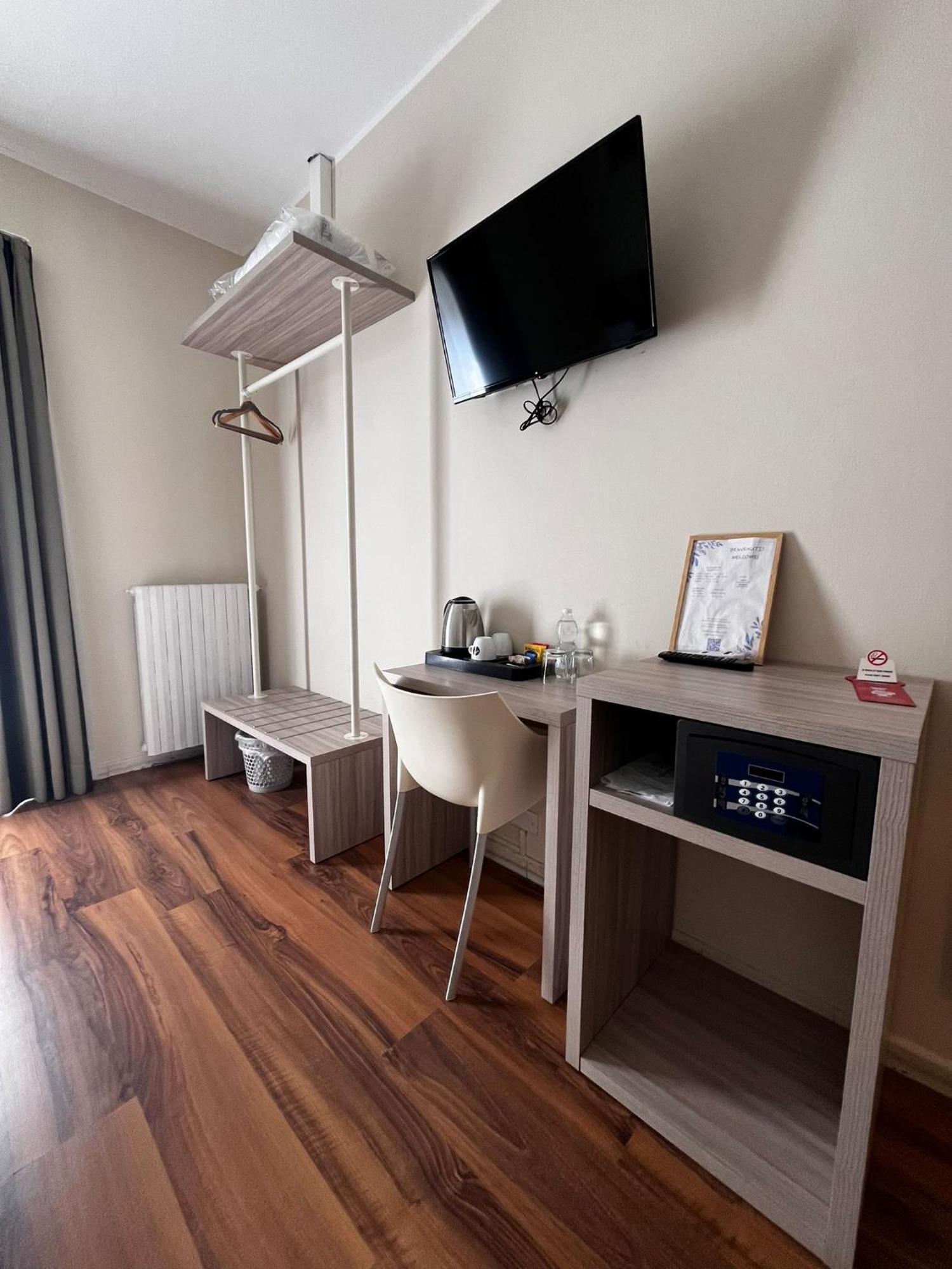 Hotel Adalesia & Coffee