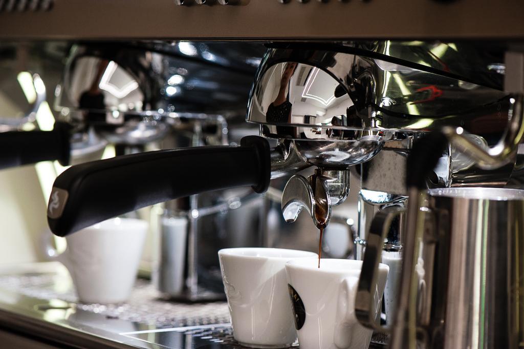 Hotel Adalesia & Coffee